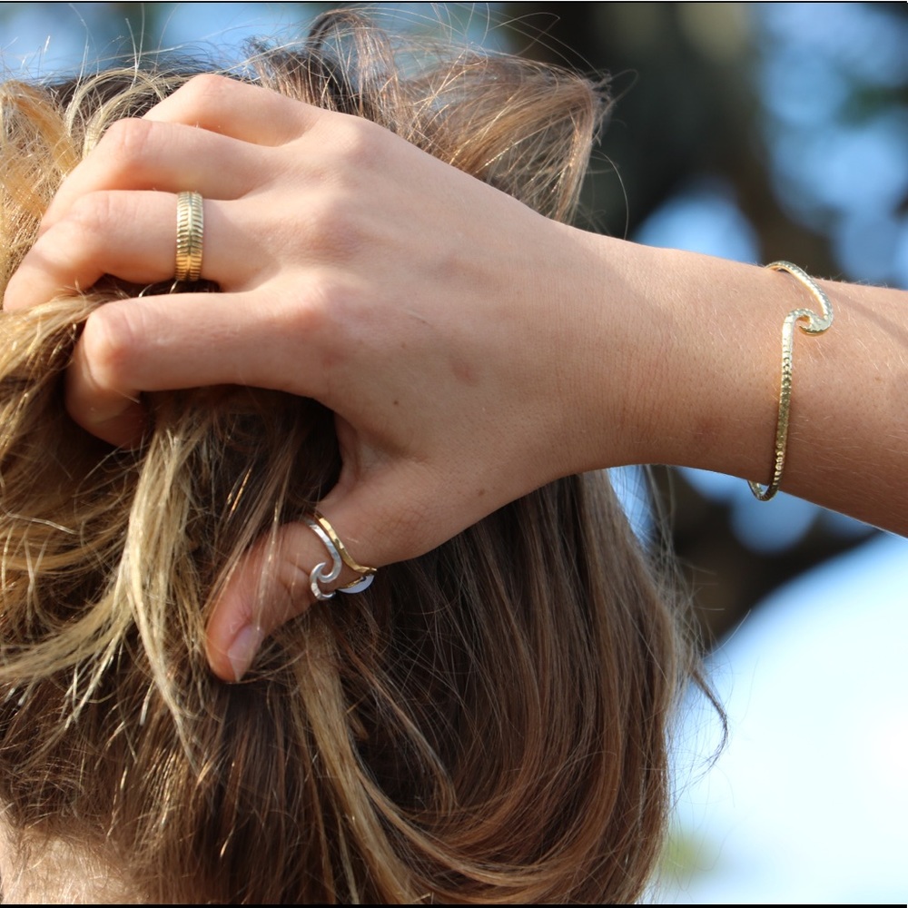 Silver Wave Ring - Picture 3 of 3